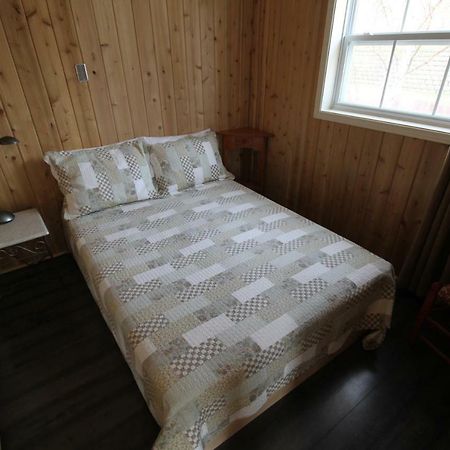 Tadou-Shack Villa Tadoussac Exteriör bild
