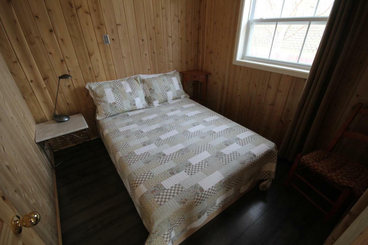 Tadou-Shack Villa Tadoussac Exteriör bild