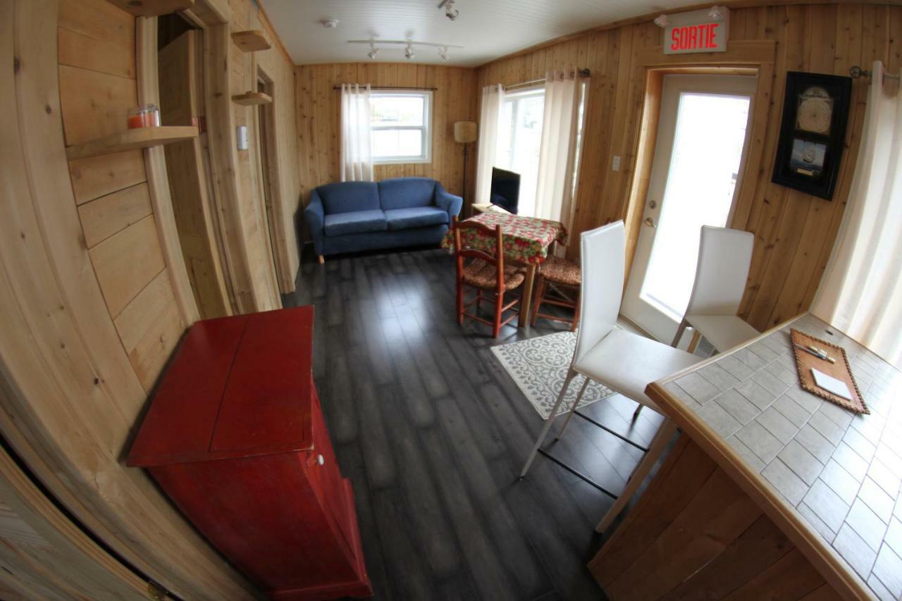 Tadou-Shack Villa Tadoussac Exteriör bild